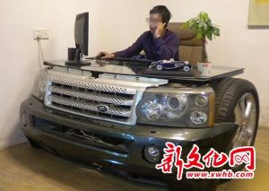 汽車改裝最牛辦公桌